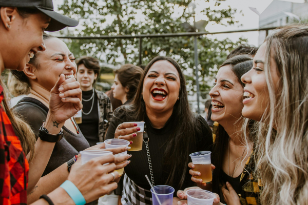 Mulheres que fermentam histórias: o papel feminino na revolução da cerveja artesanal