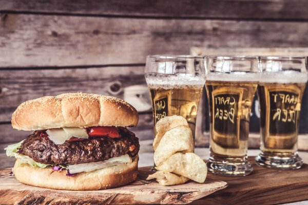 Cerveja e churrasco: as combinações perfeitas com artesanais